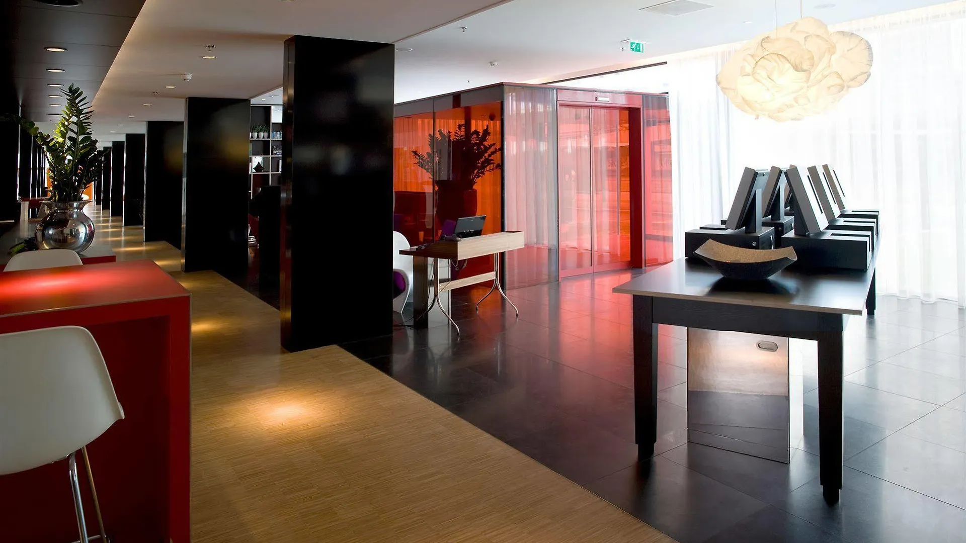 Citizenm Schiphol Airport Otel Amsterdam Airport Schiphol