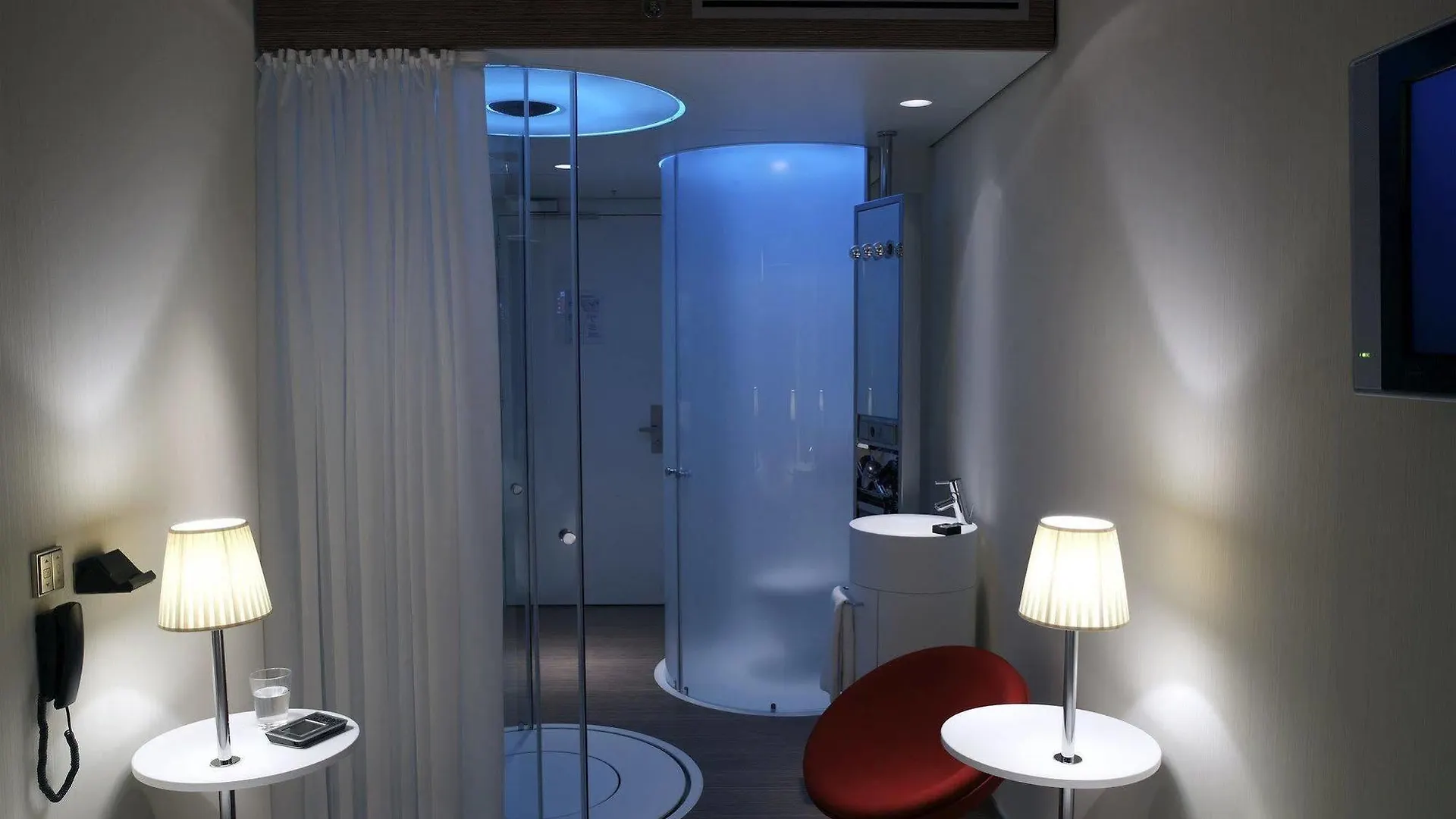 citizenM Schiphol Airport Hotel Amsterdam Airport Schiphol